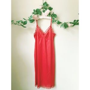 Vintage 70s Lingerie Slip ✨🔥